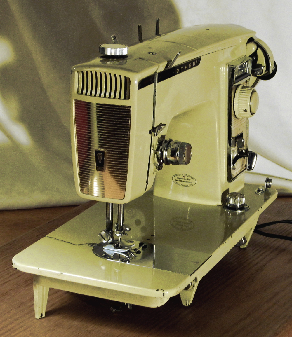 Brother 930 Valiant Vintage Sewing Machine
